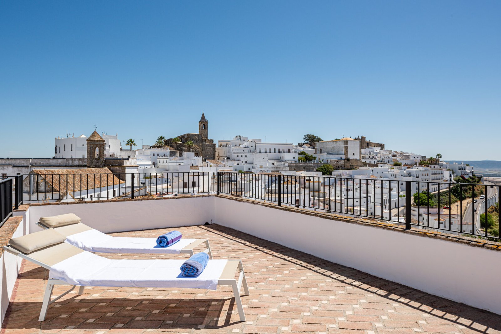 Use bitcoin or other cryptocurrencies to book and pay for rooms in Vejer de la Frontera, Cádiz, Spain, picture 8