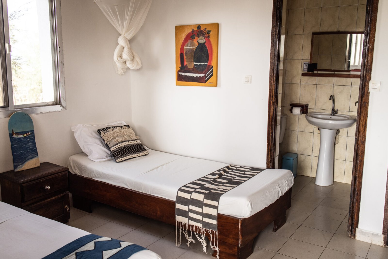 Use bitcoin or other cryptocurrencies to book and pay for hostels in Dakar, Senegal, picture 4