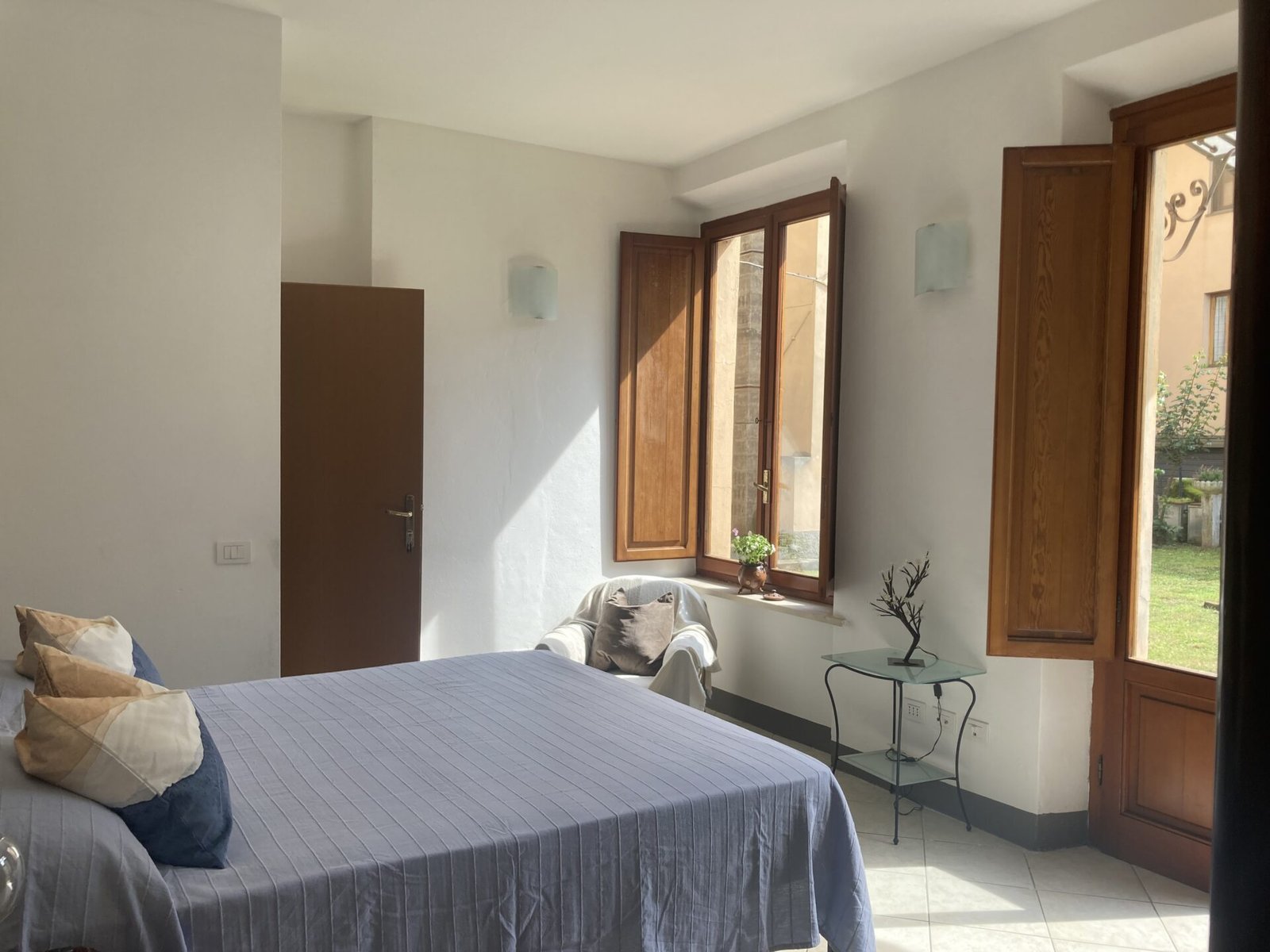 Use bitcoin or other cryptocurrencies to book and pay for apartments in Barga, Lucca, Italy, picture 9