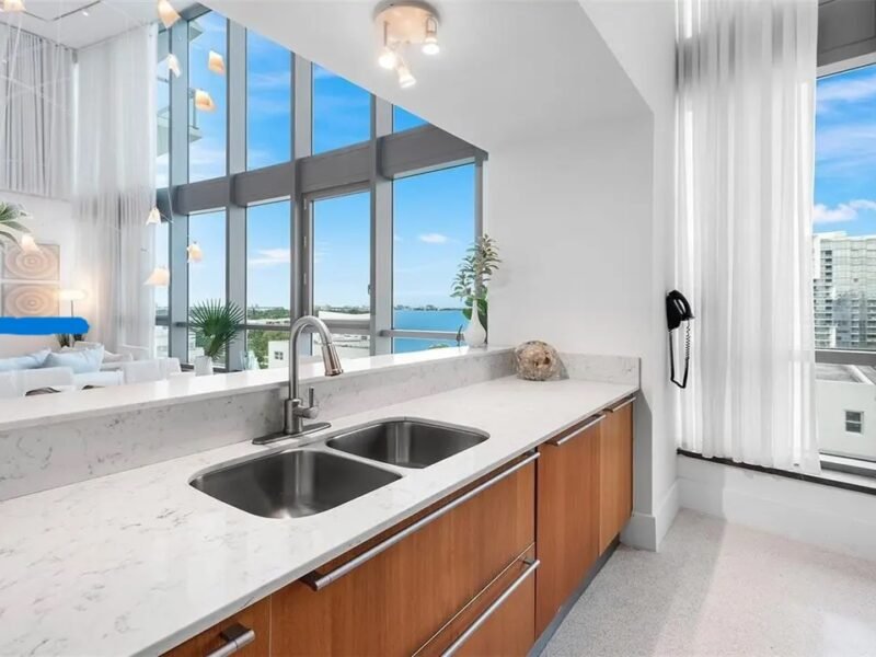 Luxury 5 Bed 5 Bath Apartment Miami South Beach