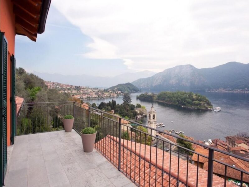 An excellent 4 bed 3 bath apartment in Lake Como