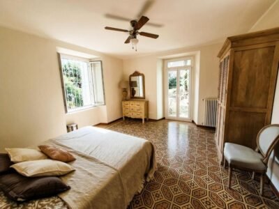 Cozy 2 bed 2 bath apartment in Argegno, Lake Como