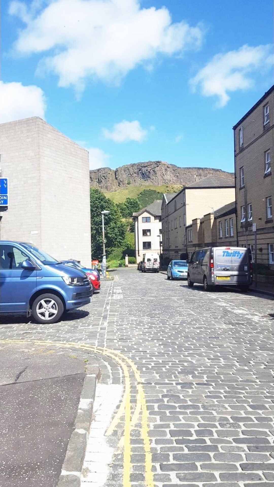 Use bitcoin or other cryptocurrencies to book and pay for apartments in Edinburgh, Scotland, United Kingdom, picture 7