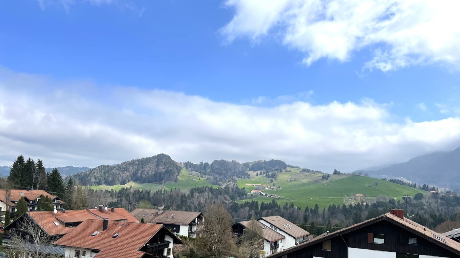 Use bitcoin or other cryptocurrencies to book and pay for apartments in Unterdorf, Oberstaufen, Germany, picture 4