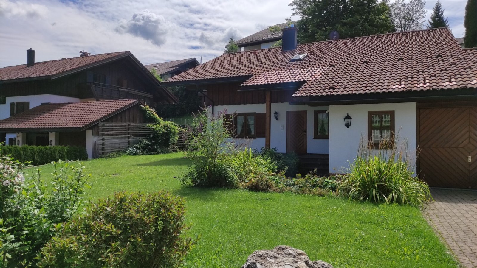 Use bitcoin or other cryptocurrencies to book and pay for apartments in Am Schwedenkreuz, Oberstaufen, Germany