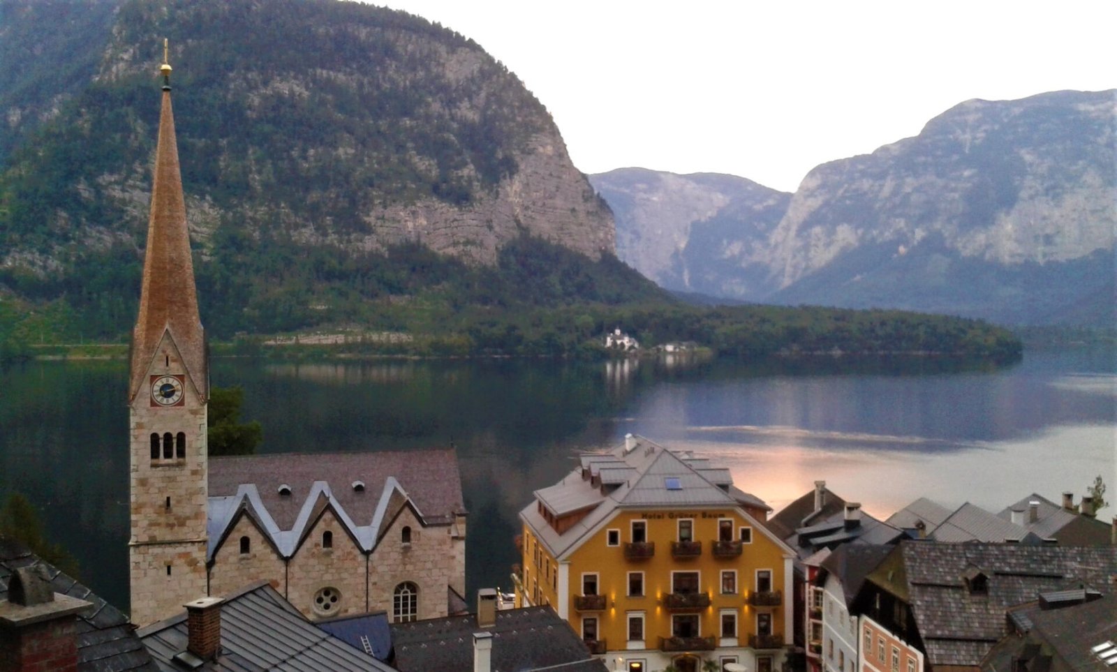 Use bitcoin or other cryptocurrencies to book and pay for tours and excursions in Hallstatt, Upper Austria, Austria, picture 4